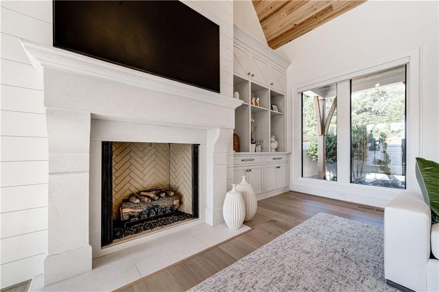 Image 53 of a home in .