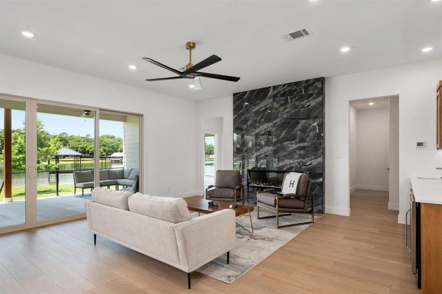 Furnished interior view inside a new home in , Malakoff (Image 7).