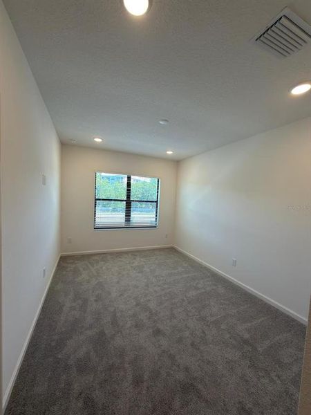 Spacious, unfurnished interior of a new home in , Orlando (Image 22).