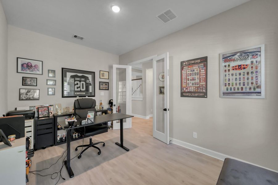Furnished interior view inside a new home in The Woodlands Hills 60’, Willis (Image 16).