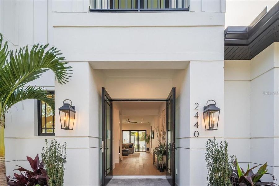 Exterior details and patio area of a home in , Sarasota (Image 29).