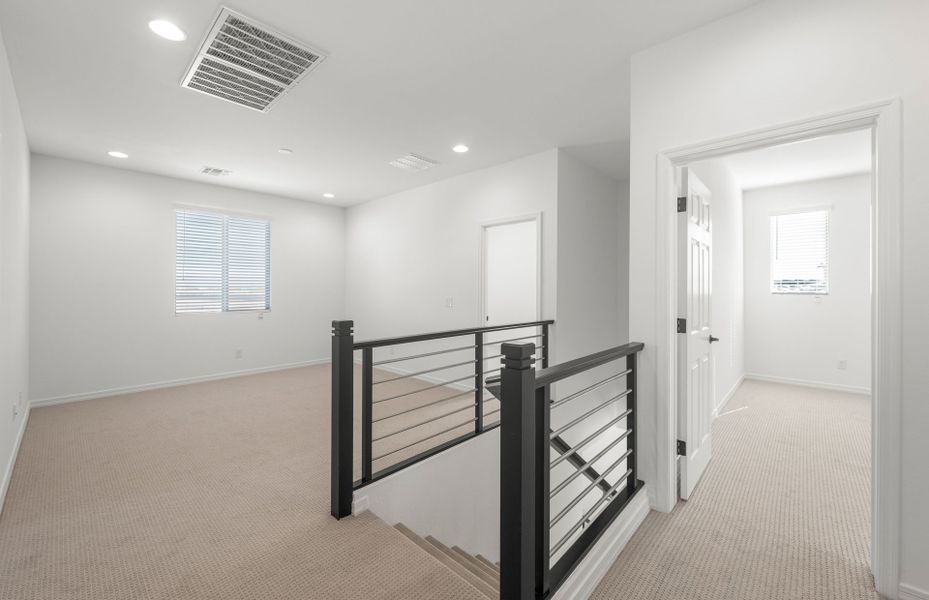 Spacious, unfurnished interior of a new home in Soleo, San Tan Valley (Image 14). Spacious, unfurnished interior of a new home in Soleo, San Tan Valley (Image 14).