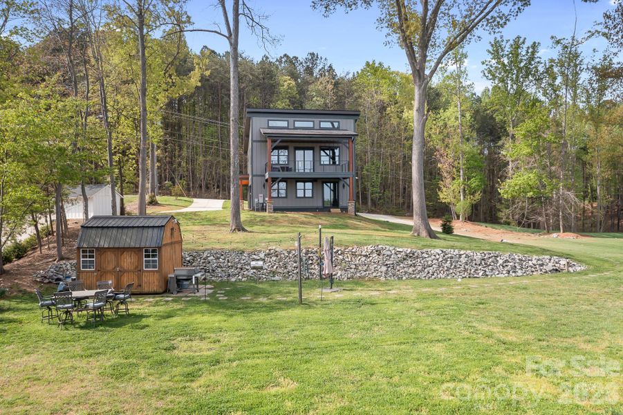 Image 27 of a home in .