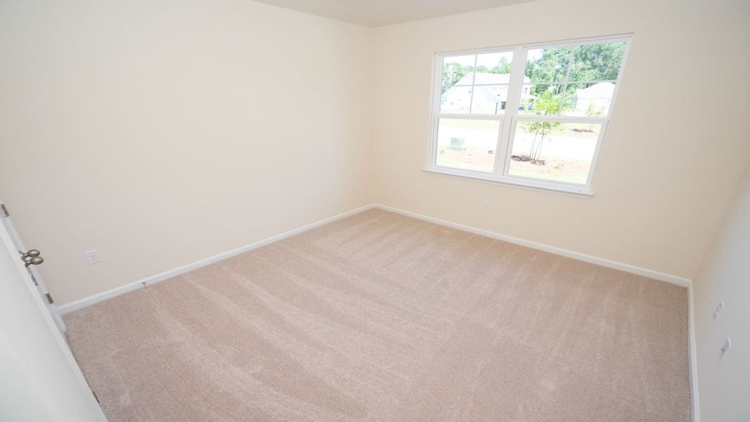 Representative unfurnished interior of a home built from the EATON by D.R. Horton in Waterbridge, Myrtle Beach (Image 19).