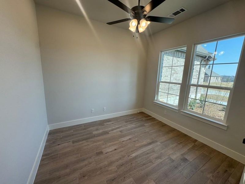Spacious, unfurnished interior of a new home in Creekview Addition, Van Alstyne (Image 11).