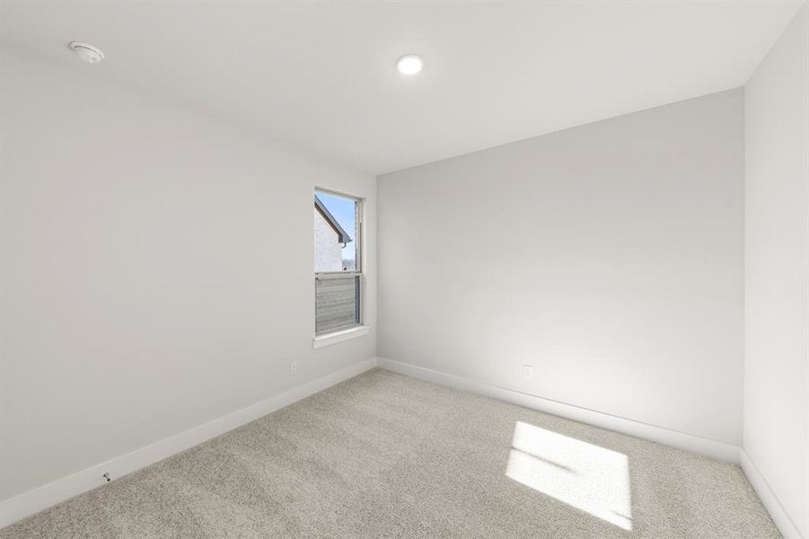 05. 7253 Camilla - Bed 3