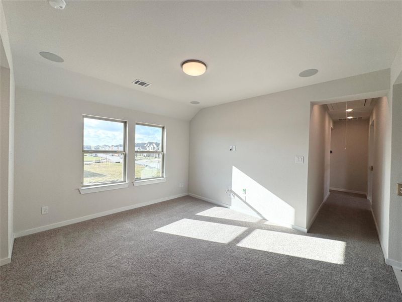 Spacious, unfurnished interior of a new home in Pomona: 40ft. lots, Manvel (Image 21). Spacious, unfurnished interior of a new home in Pomona: 40ft. lots, Manvel (Image 21).