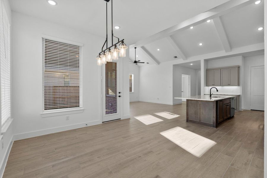 Spacious, unfurnished interior of a new home in Meridiana, Manvel (Image 25).