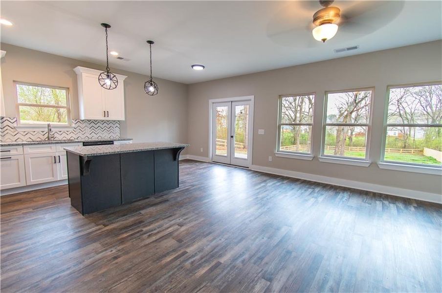 Spacious, unfurnished interior of a new home in , Cartersville (Image 18).
