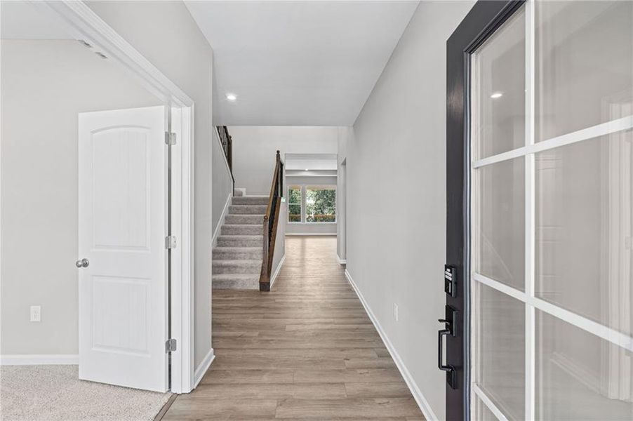Spacious, unfurnished interior of a new home in Twin Lakes, Hoschton (Image 19).