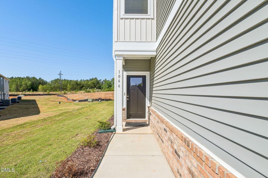 4-web-or-mls-Raleigh - Oakwood - 1066 Wi