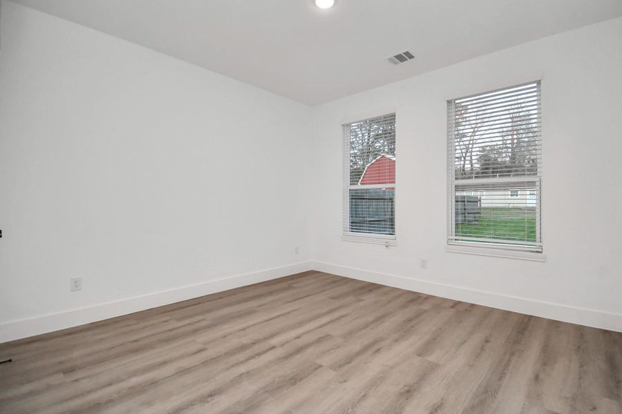 Image 2 of a home in . Image 2 of a home in .