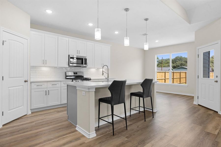 Furnished interior view inside a new home in , Columbus (Image 11).
