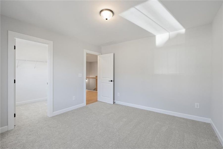 Spacious, unfurnished interior of a new home in Oak Valley Estates, Marietta (Image 41).
