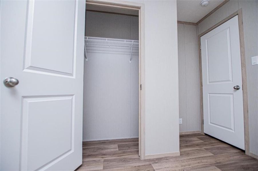 Spacious, unfurnished interior of a new home in , Temple (Image 68).