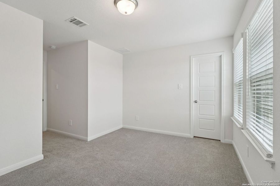 Spacious, unfurnished interior of a new home in Royal Crest, San Antonio (Image 61). Spacious, unfurnished interior of a new home in Royal Crest, San Antonio (Image 61).