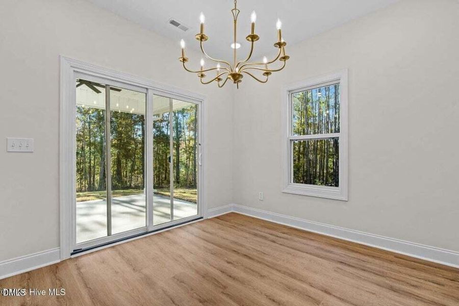 REPRESENTATION PHOTO