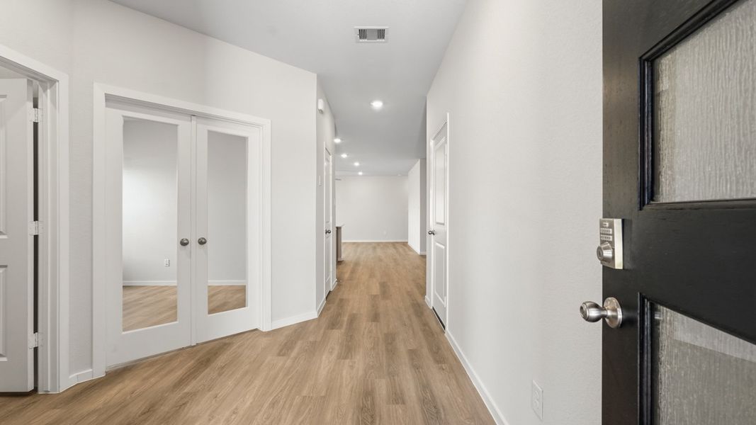 Spacious, unfurnished interior of a new home in Cypress Green, Hockley (Image 15).