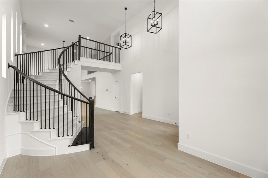 10. 8137 Twin Creek - Dining (2)