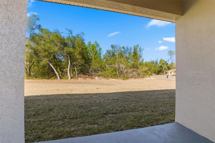 Exterior details and patio area of a home in , Ocala (Image 4).