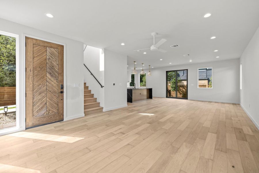 Spacious, unfurnished interior of a new home in , Austin (Image 23).