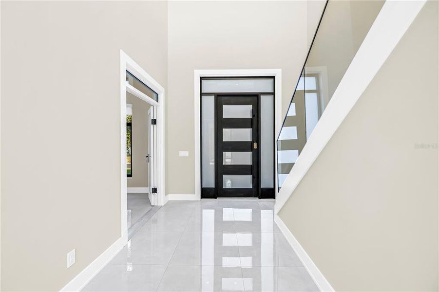 Spacious, unfurnished interior of a new home in , St. Petersburg (Image 56). Spacious, unfurnished interior of a new home in , St. Petersburg (Image 56).
