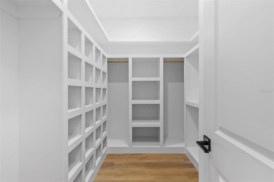 Spacious, unfurnished interior of a new home in , St. Petersburg (Image 43).