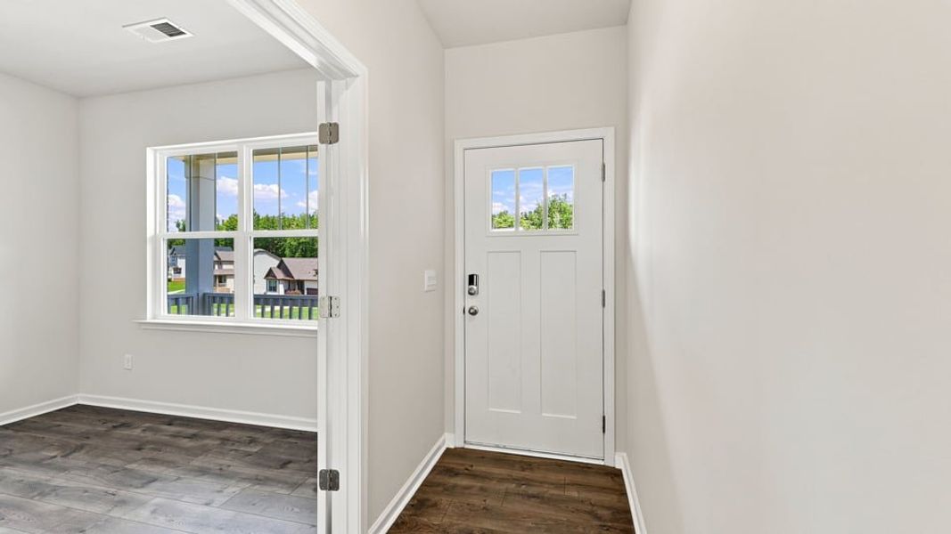 Spacious, unfurnished interior of a new home in Pine Lake Estates, Anderson (Image 15).