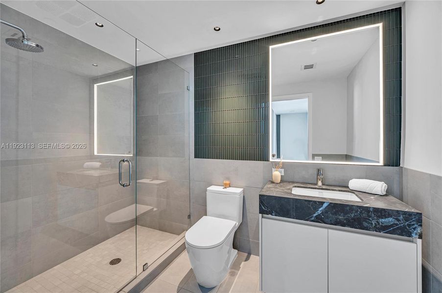 Furnished interior view inside a new home in Five Park, Miami Beach (Image 13).