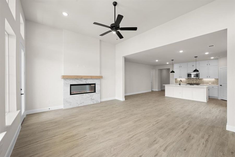 1124 Abigail- Living-2