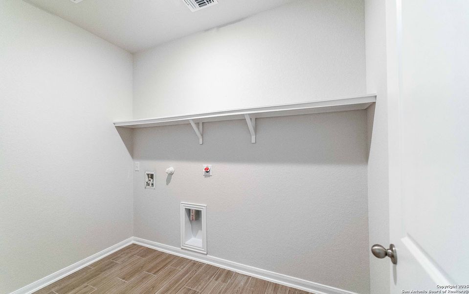 Image 22 of a home in Swenson Heights. Image 22 of a home in Swenson Heights.