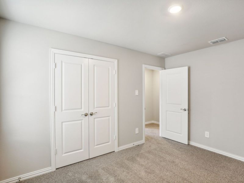 Spacious, unfurnished interior of a new home in Lakehaven - Premier Series, Farmersville (Image 30).