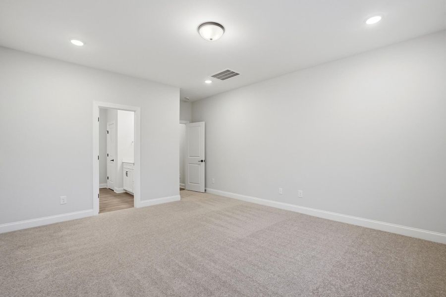Spacious, unfurnished interior of a new home in Founders Landing | 55+ Community, Gastonia (Image 30).
