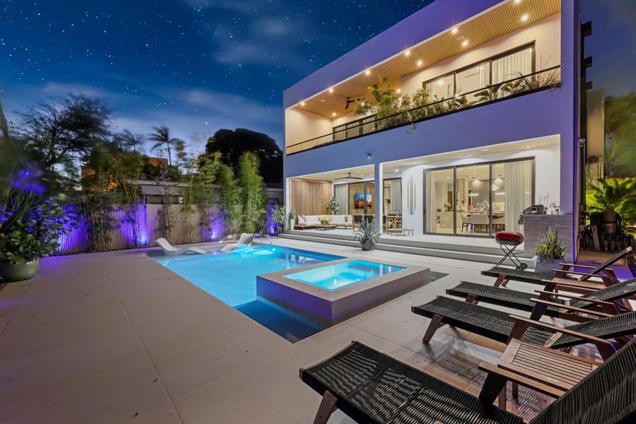 Exterior details and patio area of a home in , Fort Lauderdale (Image 37).