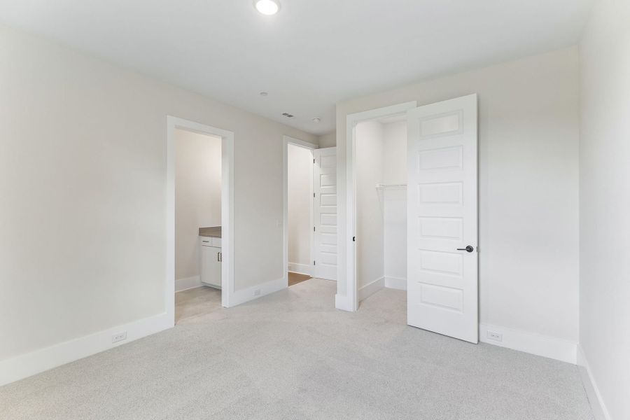 Representative unfurnished interior of a home built from the Harrington by John Wieland in Willow Ridge, Nolensville (Image 27).