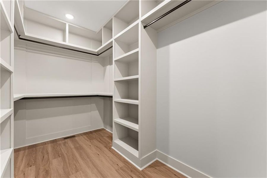Spacious, unfurnished interior of a new home in , Baldwin (Image 52).