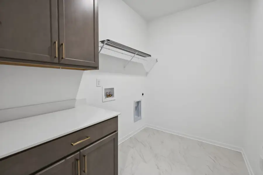 *Photo of example home. Selections & finishes may vary. *Photo of example home. Selections & finishes may vary.