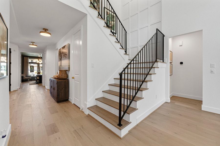 Spacious, unfurnished interior of a new home in The Highlands 50', Porter (Image 20).