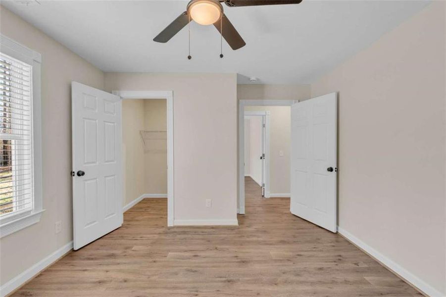 Spacious, unfurnished interior of a new home in , Temple (Image 31).