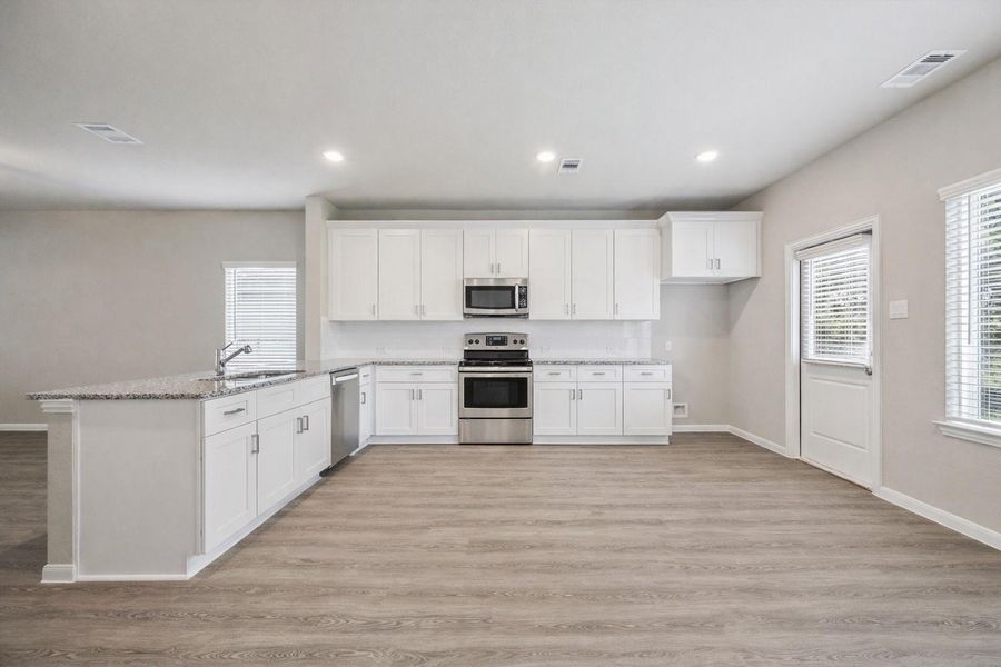 Furnished interior view inside a new home in , La Marque (Image 7).