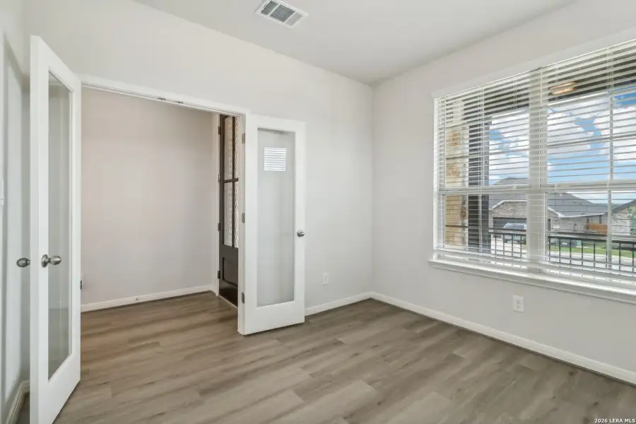 Spacious, unfurnished interior of a new home in , San Antonio (Image 30).