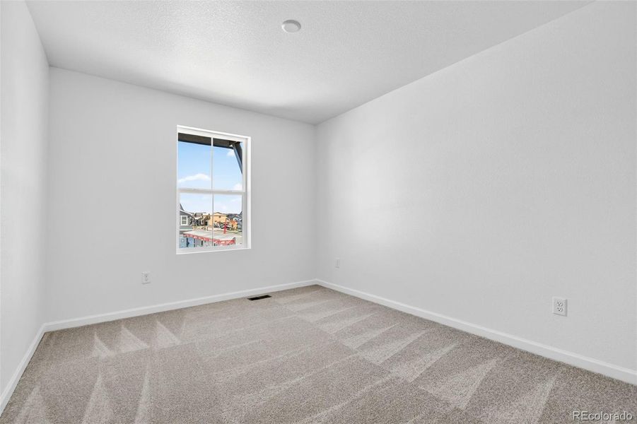 2110 Wagon Wheel Aly ~ Ready Now