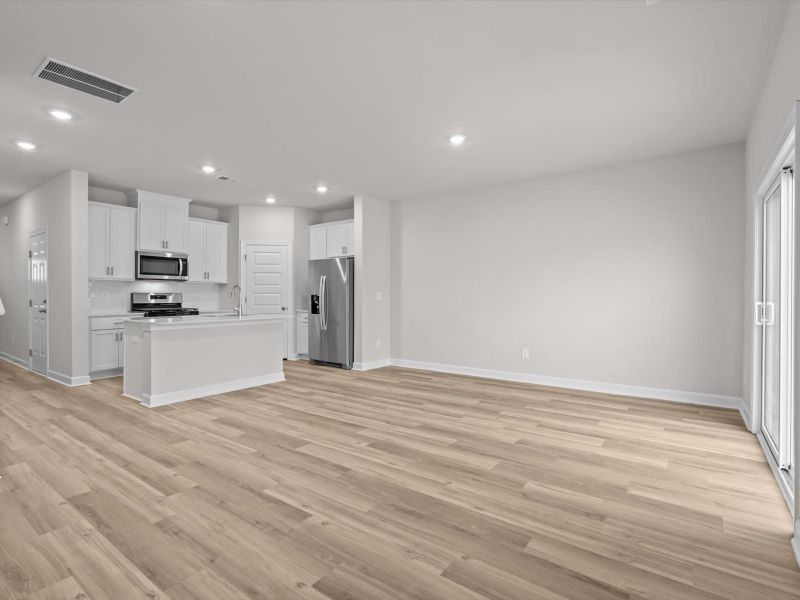 Spacious, unfurnished interior of a new home in Crossing at Abner Creek Townes, Greer (Image 12).