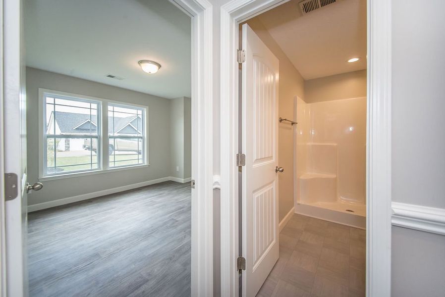 Representative unfurnished interior of a home built from the Beaumont by Enchanted Homes in Ballentine Ridge, Lyman (Image 22).
