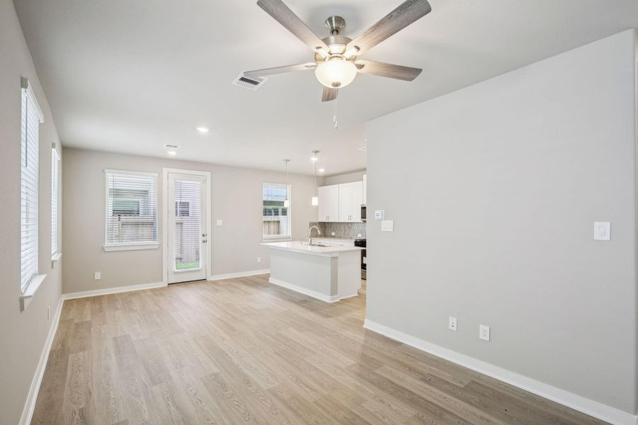 Photo is not of the actual home but is an inspirational photo of builder’s model home and may depict options, furnishings, and/or decorator features that are not included. Photo is not of the actual home but is an inspirational photo of builder’s model home and may depict options, furnishings, and/or decorator features that are not included.