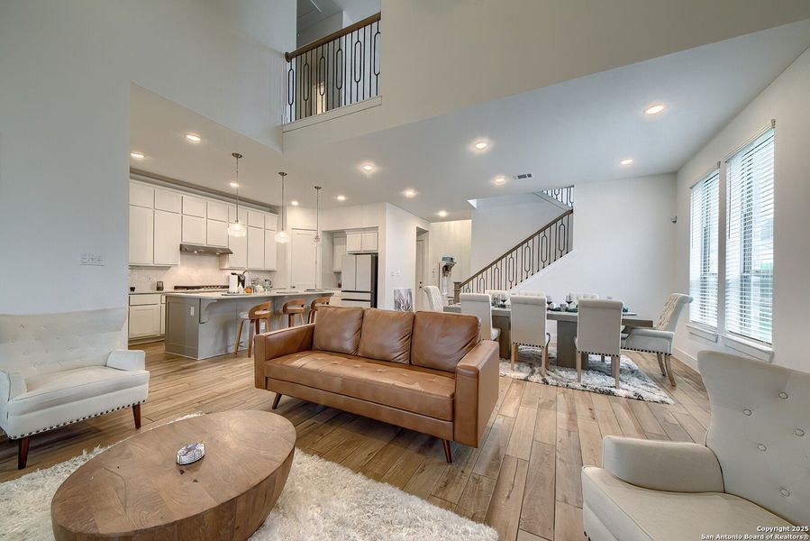 Furnished interior view inside a new home in Regent Park, Boerne (Image 20).