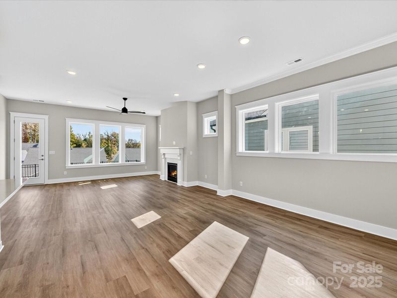 Spacious, unfurnished interior of a new home in Encore at Streamside - Classic Series, Waxhaw (Image 22).