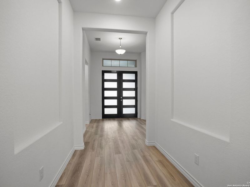 Spacious, unfurnished interior of a new home in Potranco Oaks, Castroville (Image 24). Spacious, unfurnished interior of a new home in Potranco Oaks, Castroville (Image 24).