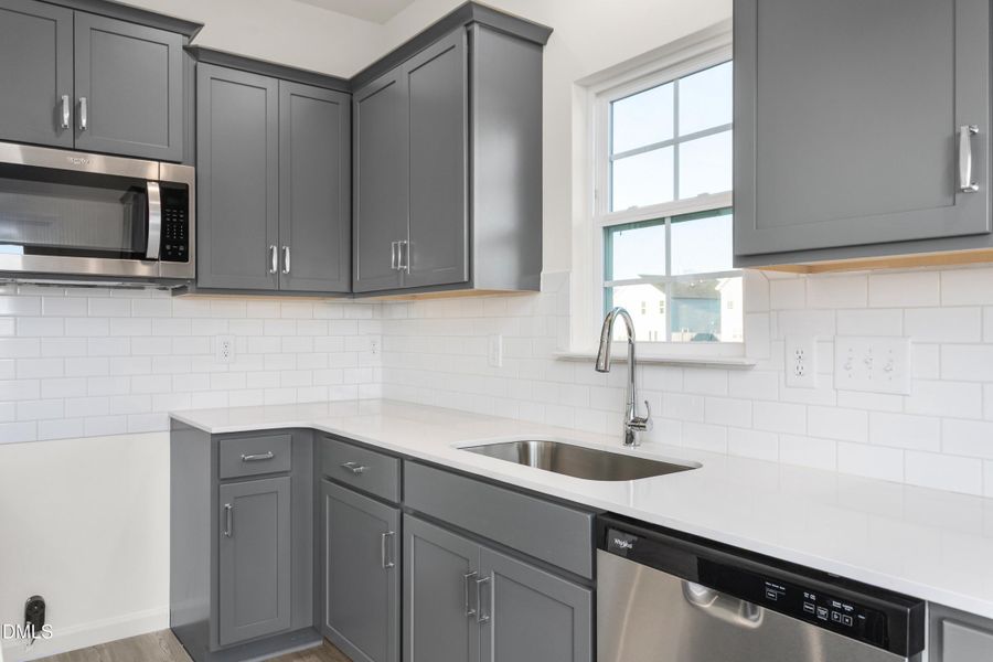 1036 Thicket Drive-12