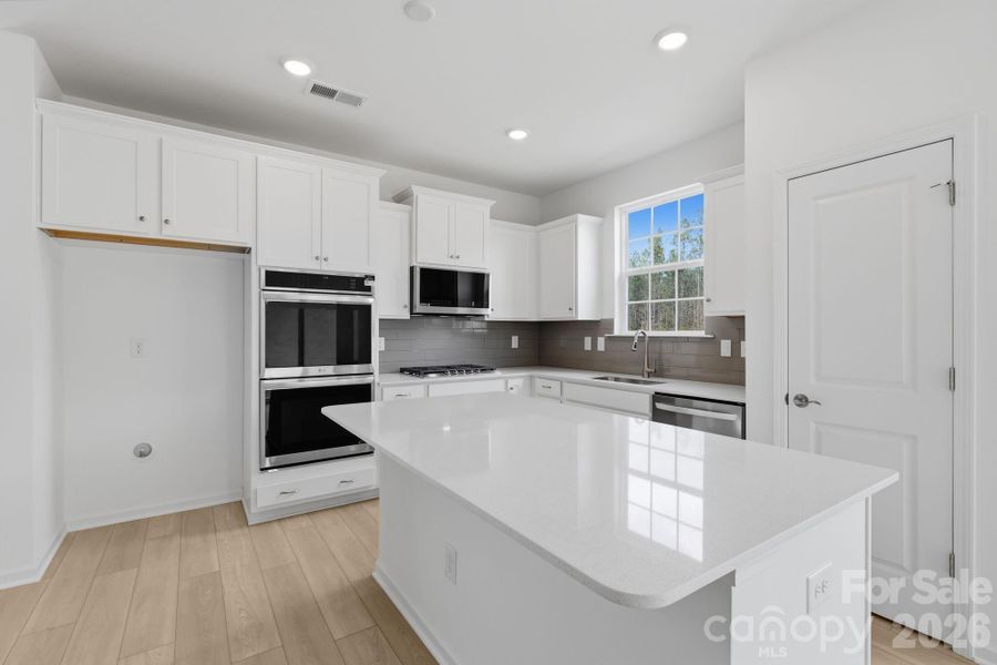 Furnished interior view inside a new home in Roselyn, Lancaster (Image 10).